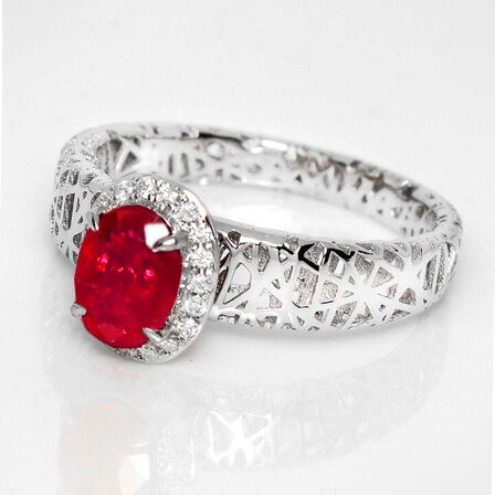 Sjælden 1,11 ct. No Heated rubin, diamant og 18 kt. hvidguldring. GIA