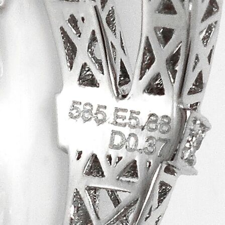 6,25 ct. fin smaragd og diamantring i 14 kt. Hvidguld. IGI.