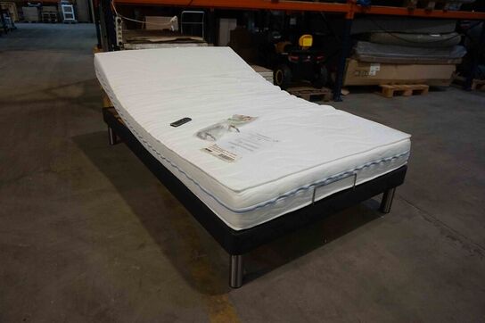 Vega Elevationsseng med Supportho Comfort madras 120x200 cm 