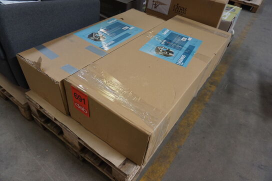 SpinOut legehus i træ Mål: : L112xB106x H144 cm 