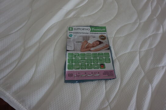 Vega Elevationsseng med Supportho Comfort madras 120x200 cm 