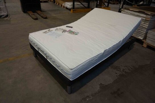 Vega Elevationsseng med Supportho Comfort madras 120x200 cm 