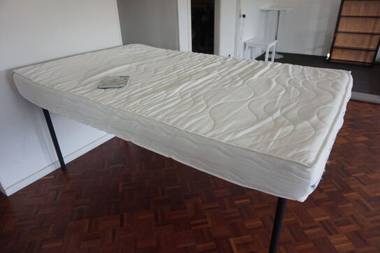 Vega Elevationsseng med Supportho Comfort madras 120x200 cm 