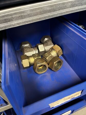 Div. Varelager til hydraulik