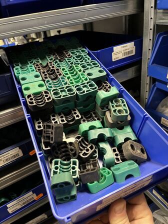 Div. Rørklemmer til hydraulik