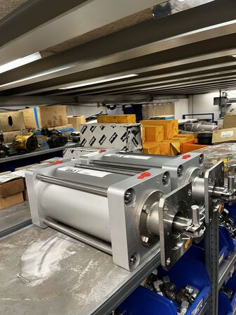 Div. Hydraulik cylindere, filtre mv.