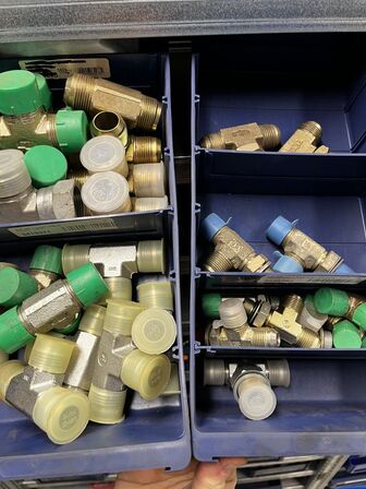 Div. Varelager til hydraulik