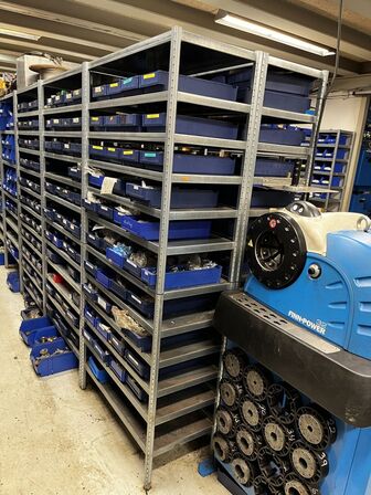 11 stk. stålreoler 200x94x43 CM.