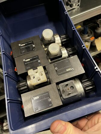 Div. Hydrauliske ventiler mv.