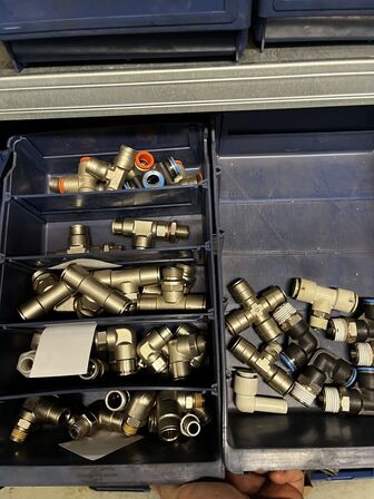 Div. Varelager til hydraulik