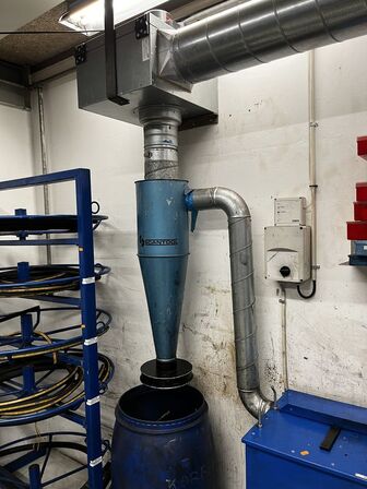 Hydraulisk skæremaskine  D-HYDRA CM100F