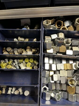 Div. Varelager til hydraulik