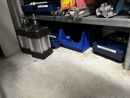 Div. Varelager til hydraulik