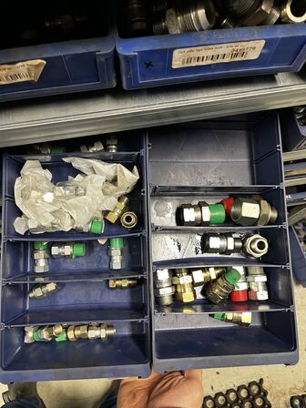 Div. Varelager til hydraulik