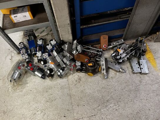 Div. Hydrauliske ventiler mv.