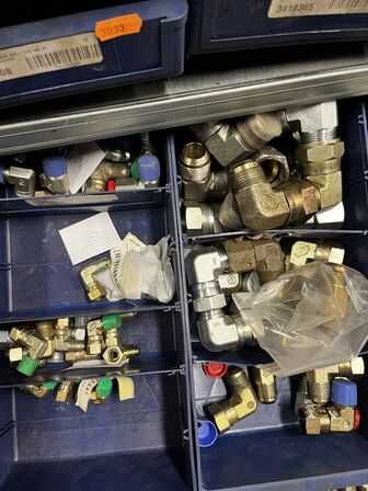 Div. Varelager til hydraulik