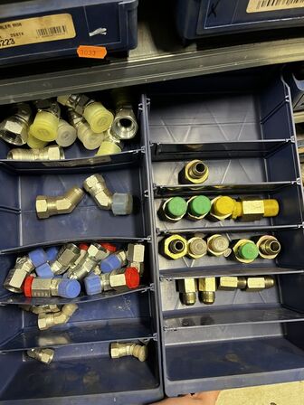 Div. Varelager til hydraulik