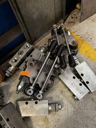 Div. Hydrauliske ventiler mv.