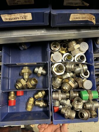 Div. Varelager til hydraulik