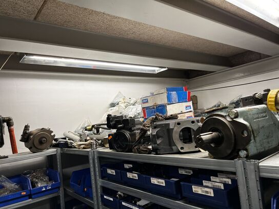 Div. Hydrauliskpumpe, gasfilter mv.
