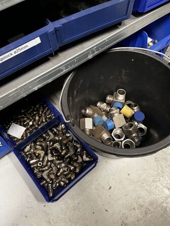 Div. Varelager til hydraulik