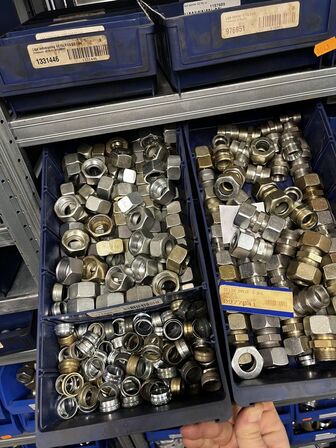 Div. Varelager til hydraulik