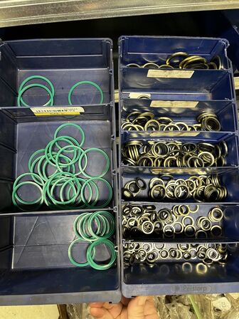 Div. Varelager til hydraulik