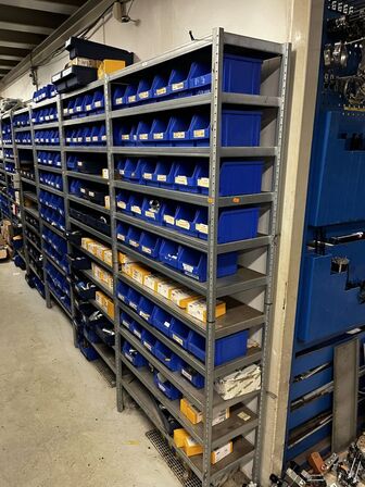 8 stk. Stålreoler  200x94x43 CM.