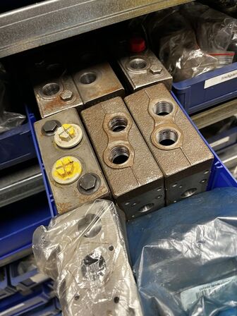 Div. Varelager til hydraulik
