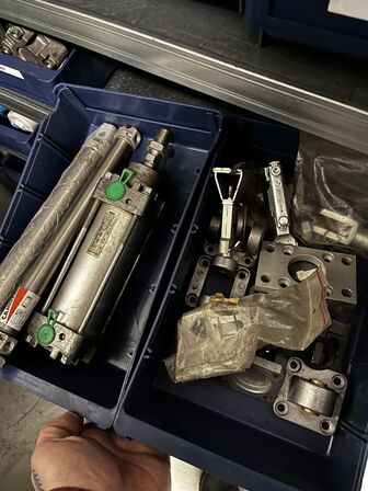 Div. Varelager til hydraulik