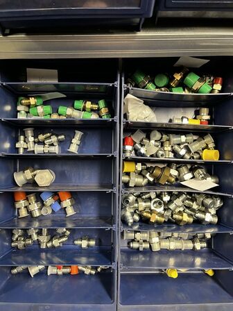 Div. Varelager til hydraulik