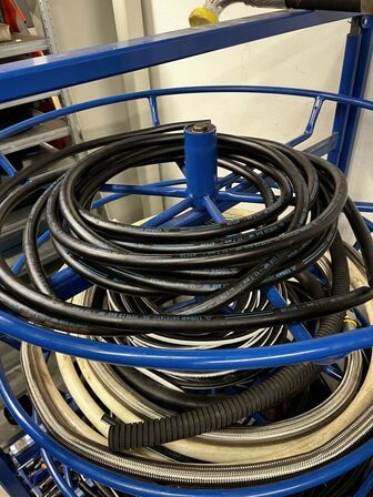 Stativ m. Hydraulikslanger