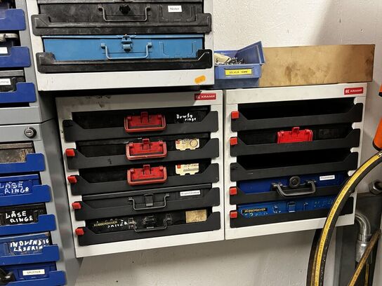 Vægreol med indhold