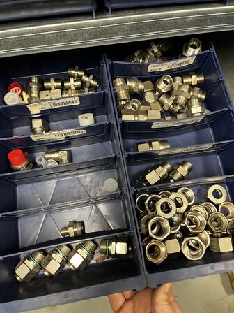 Div. Varelager til hydraulik