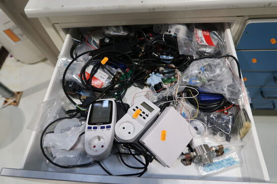 Div. Værktøj, testudstyr m.m.