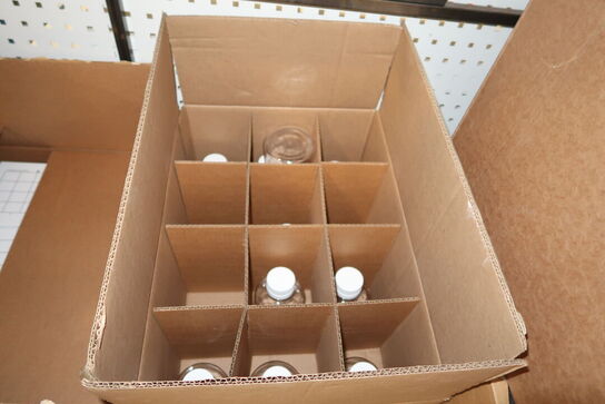 Div. Plastikflasker m.m.