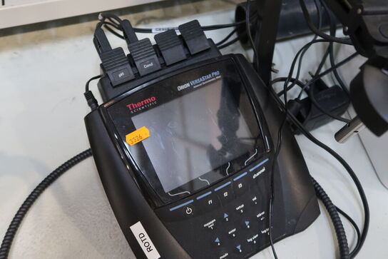 Advanced Electrochemistry Meter THERMO SCIENTIFIC ORION VERSASTAR PRO