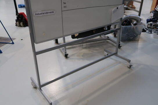 Whiteboard på stativ