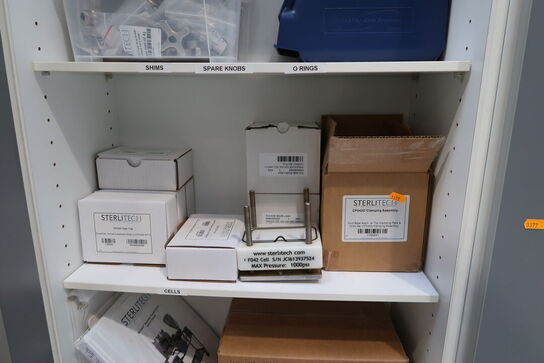 Div. Laboratorieudstyr, varelager m.m.