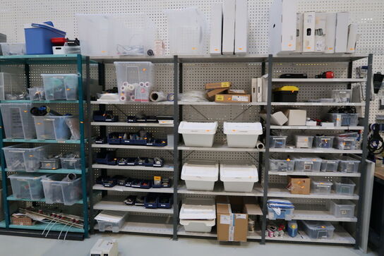 Div. Reservedele, laboratorieudstyr, værktøj m.m.