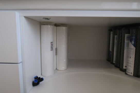 Div. Laboratorieudstyr, laboratorieglas m.m.