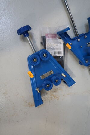 2 stk. specialværktøj