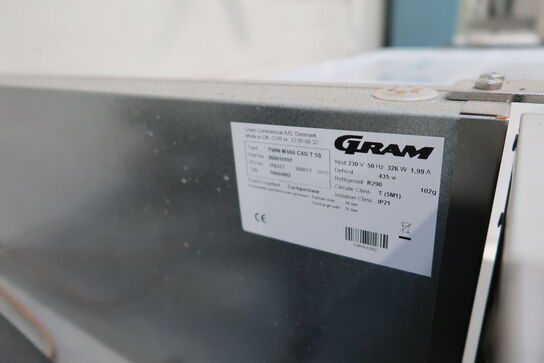 Industrikøleskab GRAM TWIN M 660 CXG T 5S