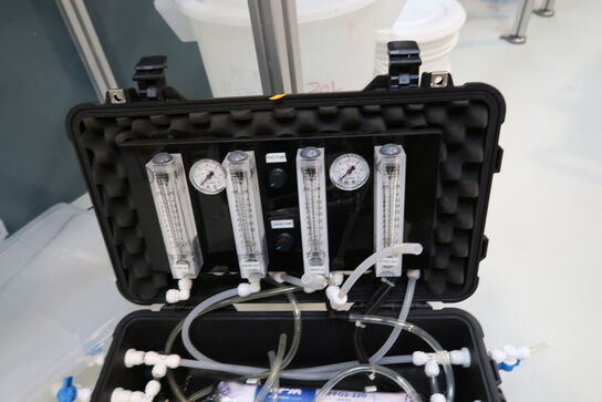 Kuffert med testapparat