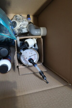 Pumpe, div. Trykmålere m.m.