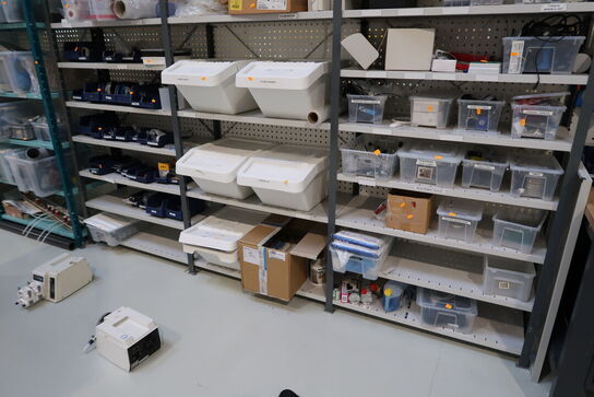 7 fag lagerreoler uden indhold