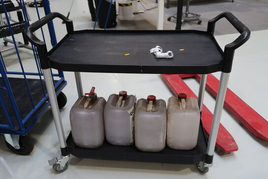 Opbevaringsvogn med indhold