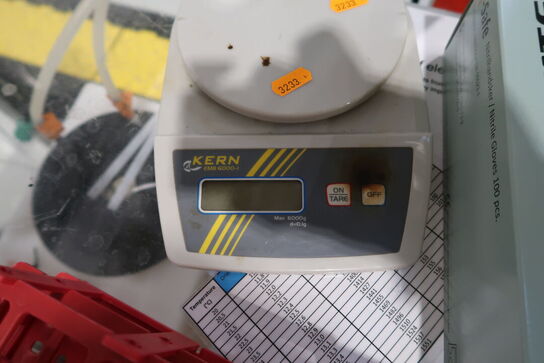 Præcisionsvægt KERN EMB 6000-I