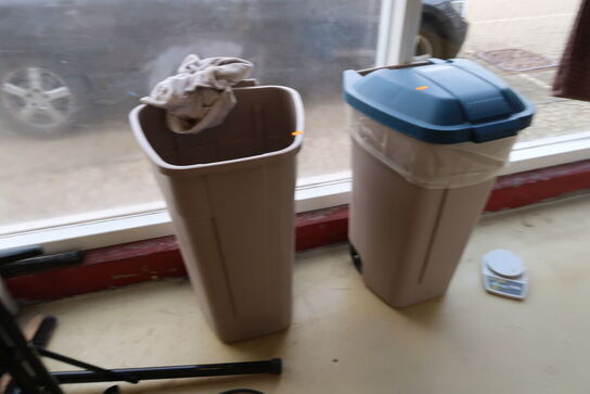 2 stk. skraldespande