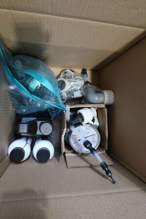 Pumpe, div. Trykmålere m.m.